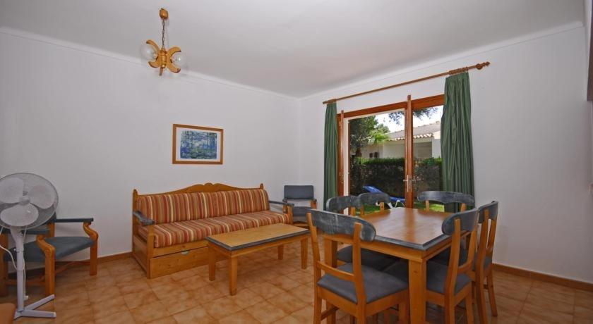 Sol Naixent Apartahotel