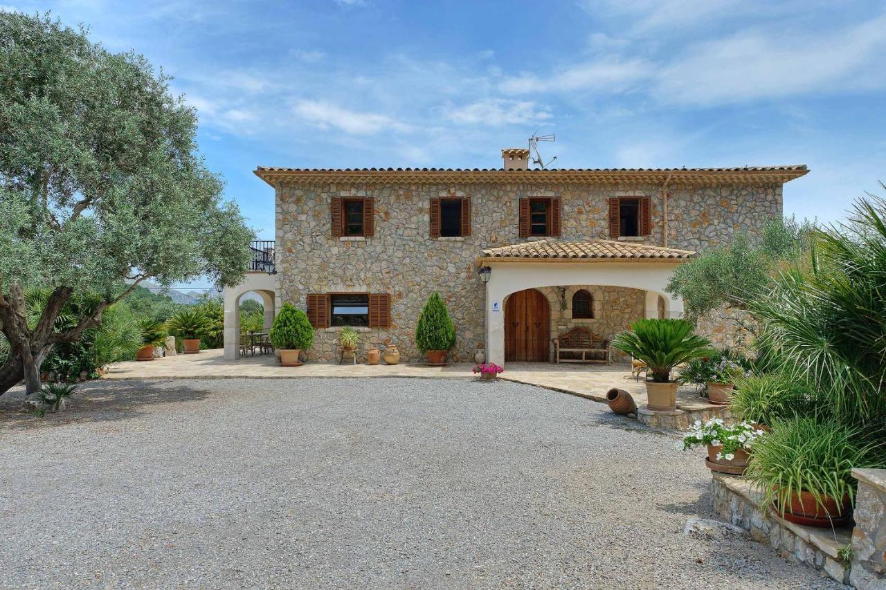 Plomera Villa