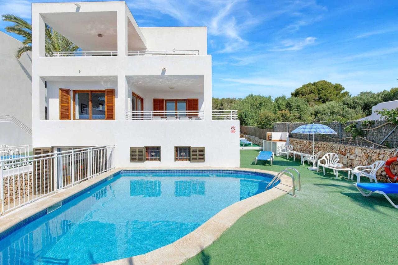 Pou Tres Villa *