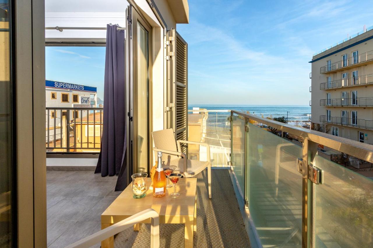 Castello Playa Apartment