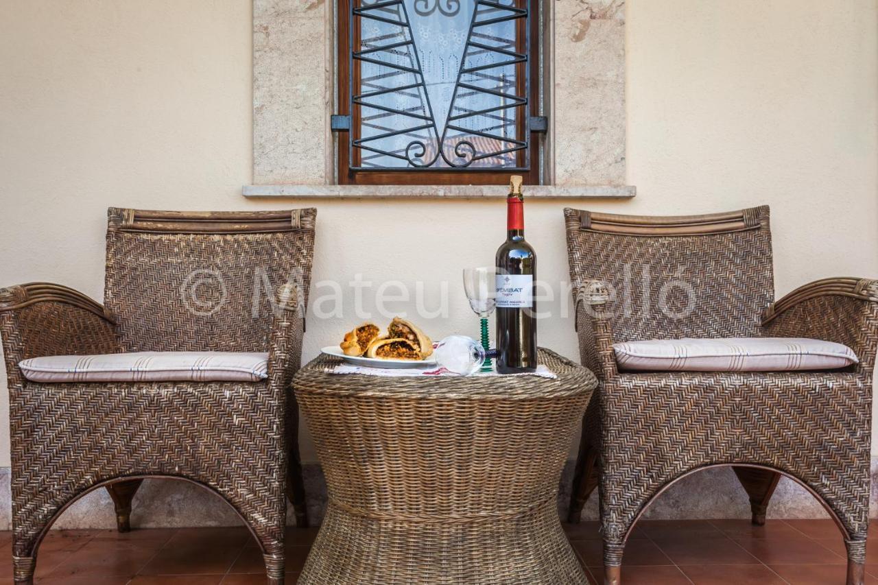 Damar Villa
