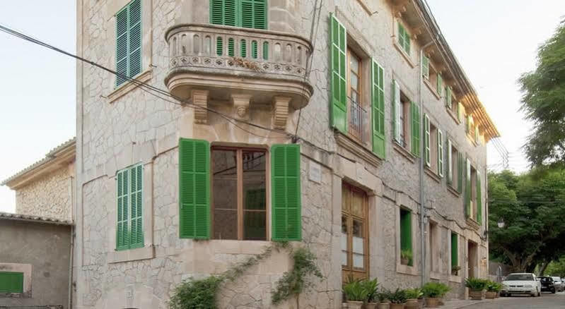 Es Petit De Hotel
