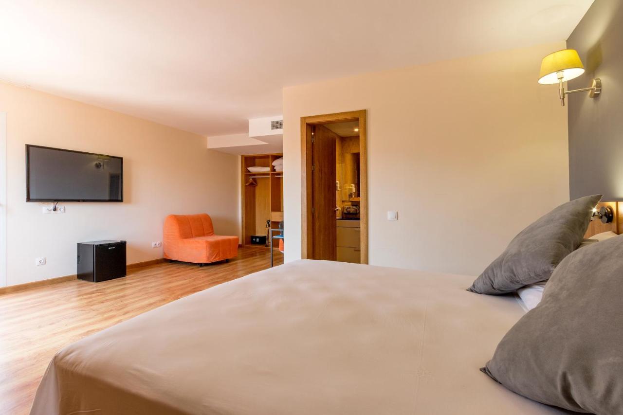 Nura & 4* Santa Ponsa
