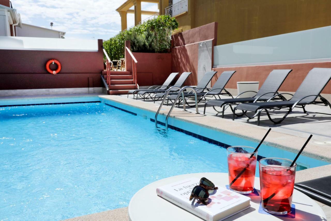 Nura & Hotel 4*