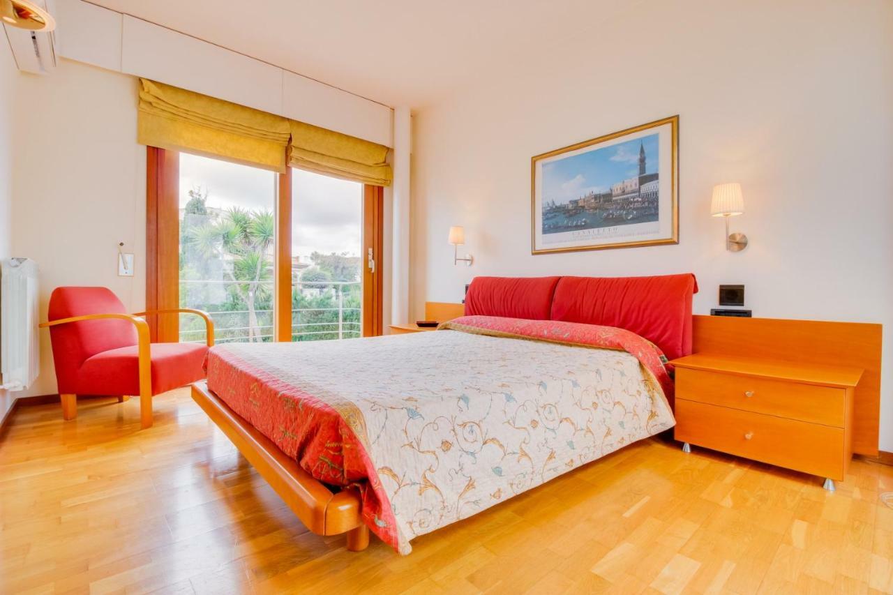 Veri Blau Villa *
