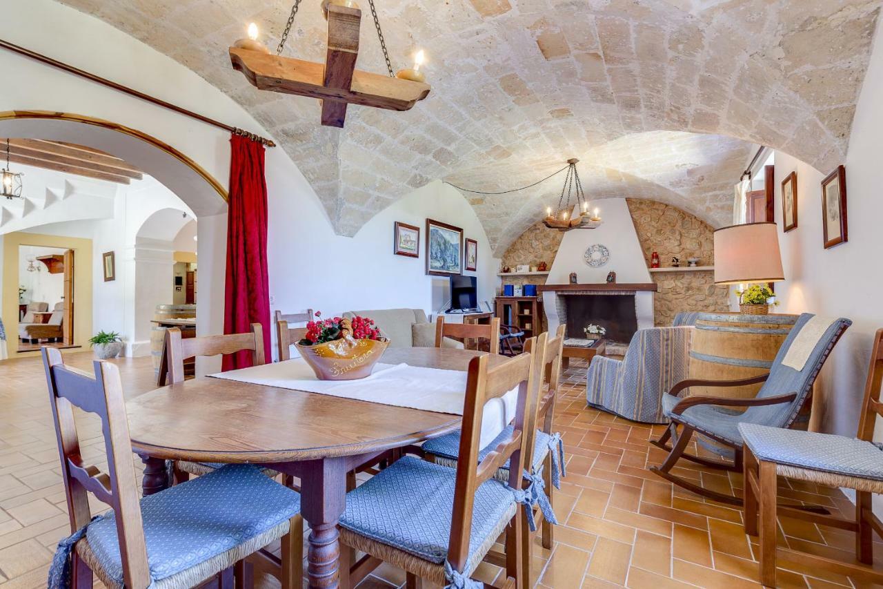 Son Suau Vell Villa *