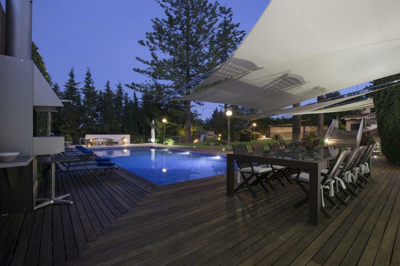 Cati Villa *