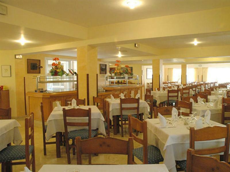 Hotel Torá 3*