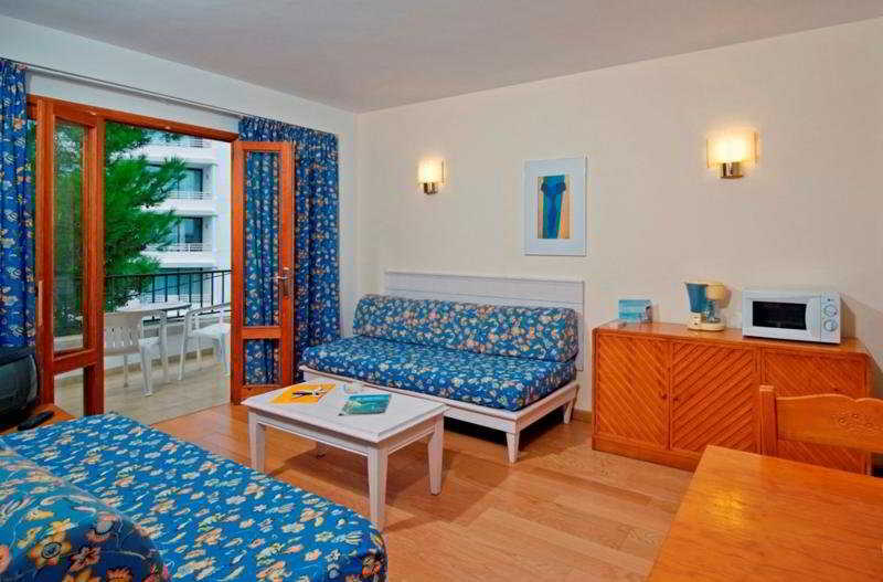 Exagon Park 4*