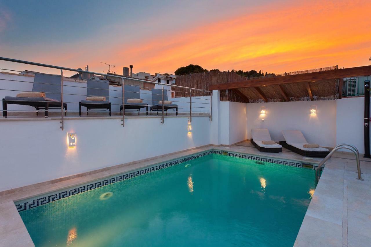 Calle Bou Townhouse With Pool