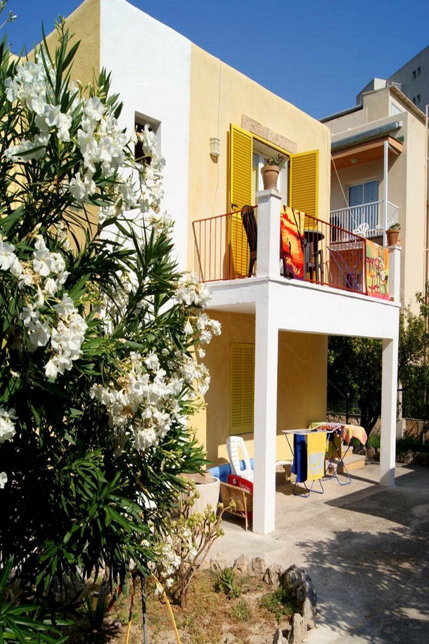 Hotel Amistad