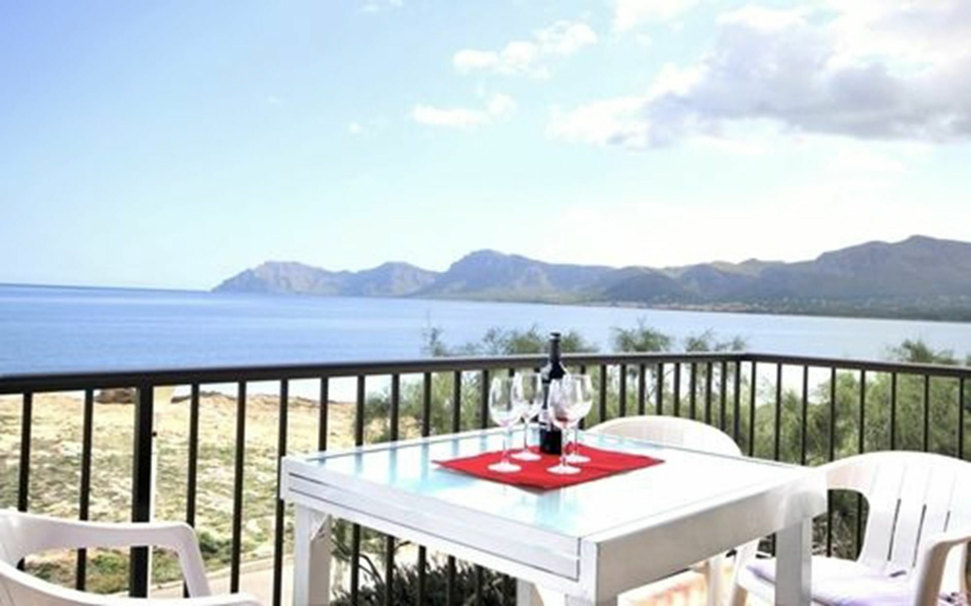 Mallorca Front Line House 6 Pers Apartamento
