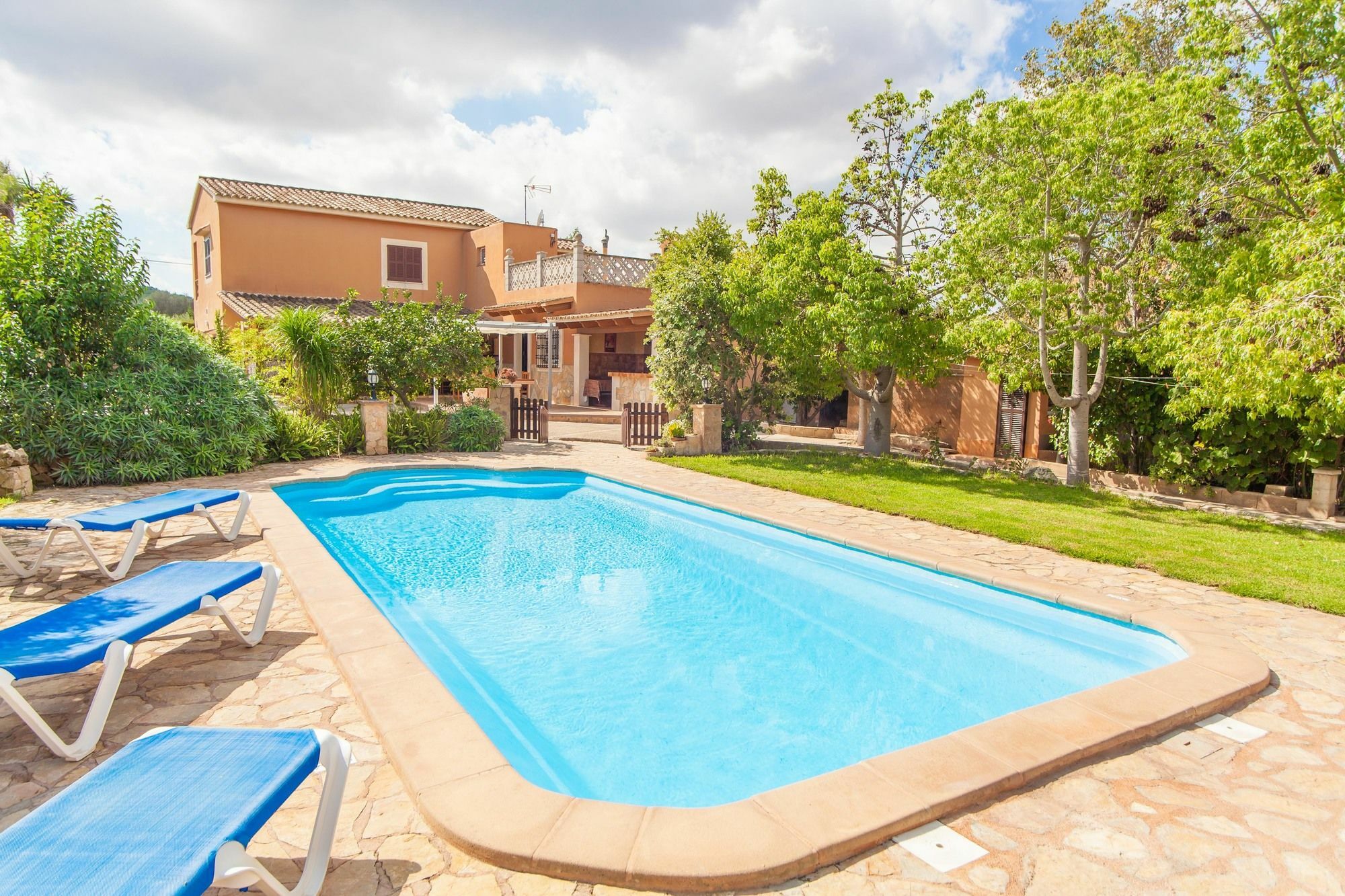 Villa Pili