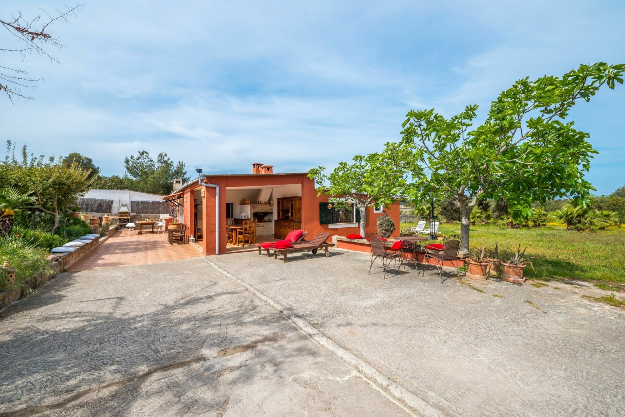 Calafat Villa *