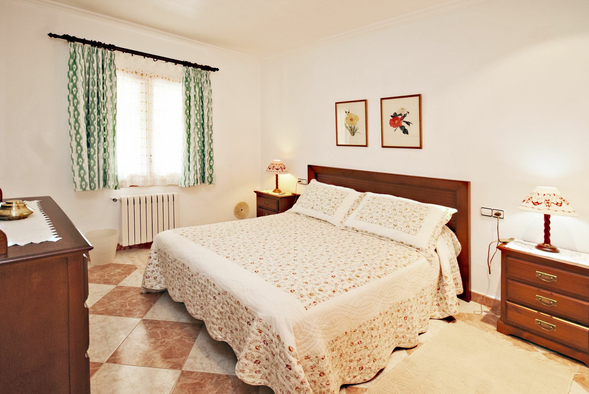 Rosaleda Villa