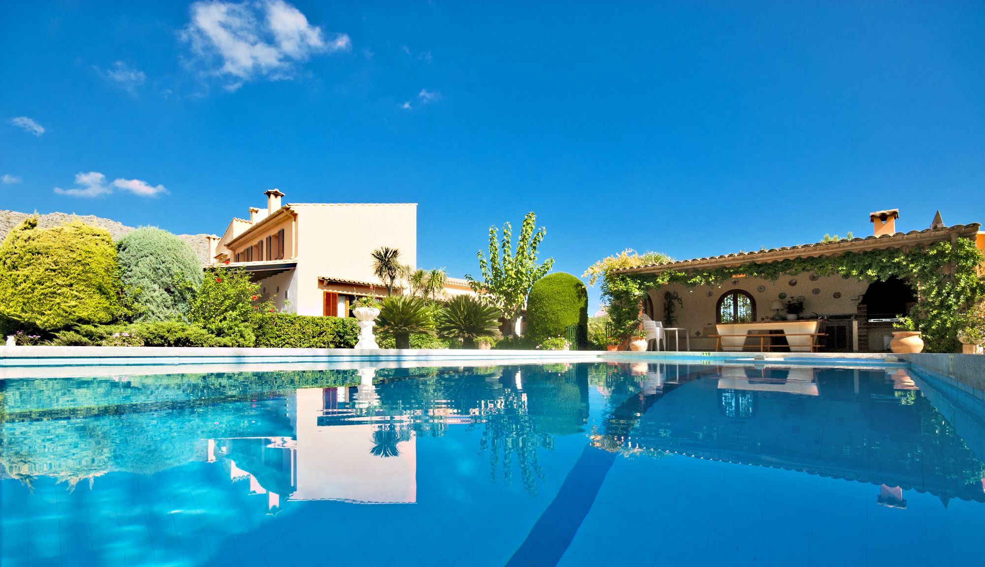 Rosaleda Villa