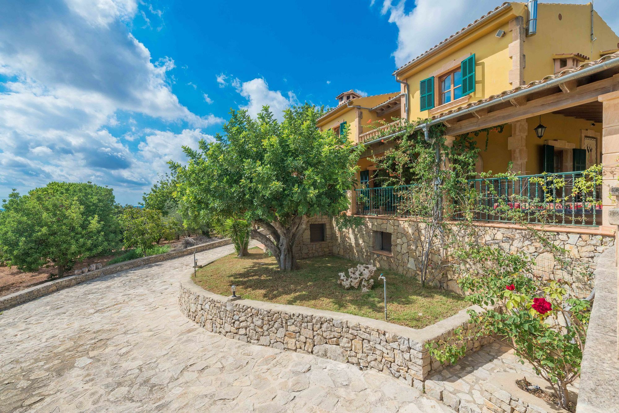 Villa Son Dissabte