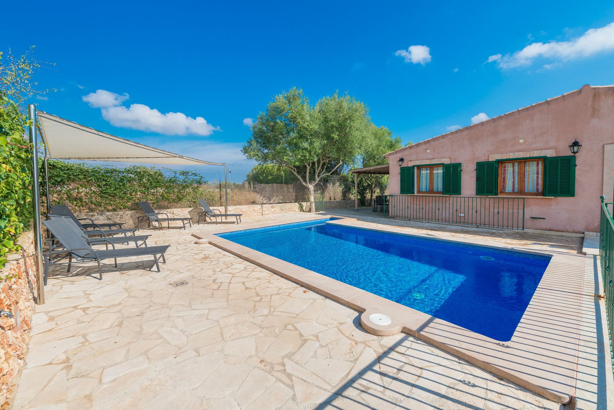 Villa Son Frau
