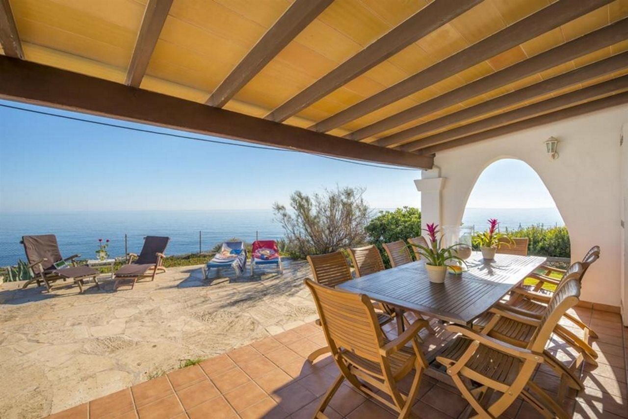Sol Naixent Villa *