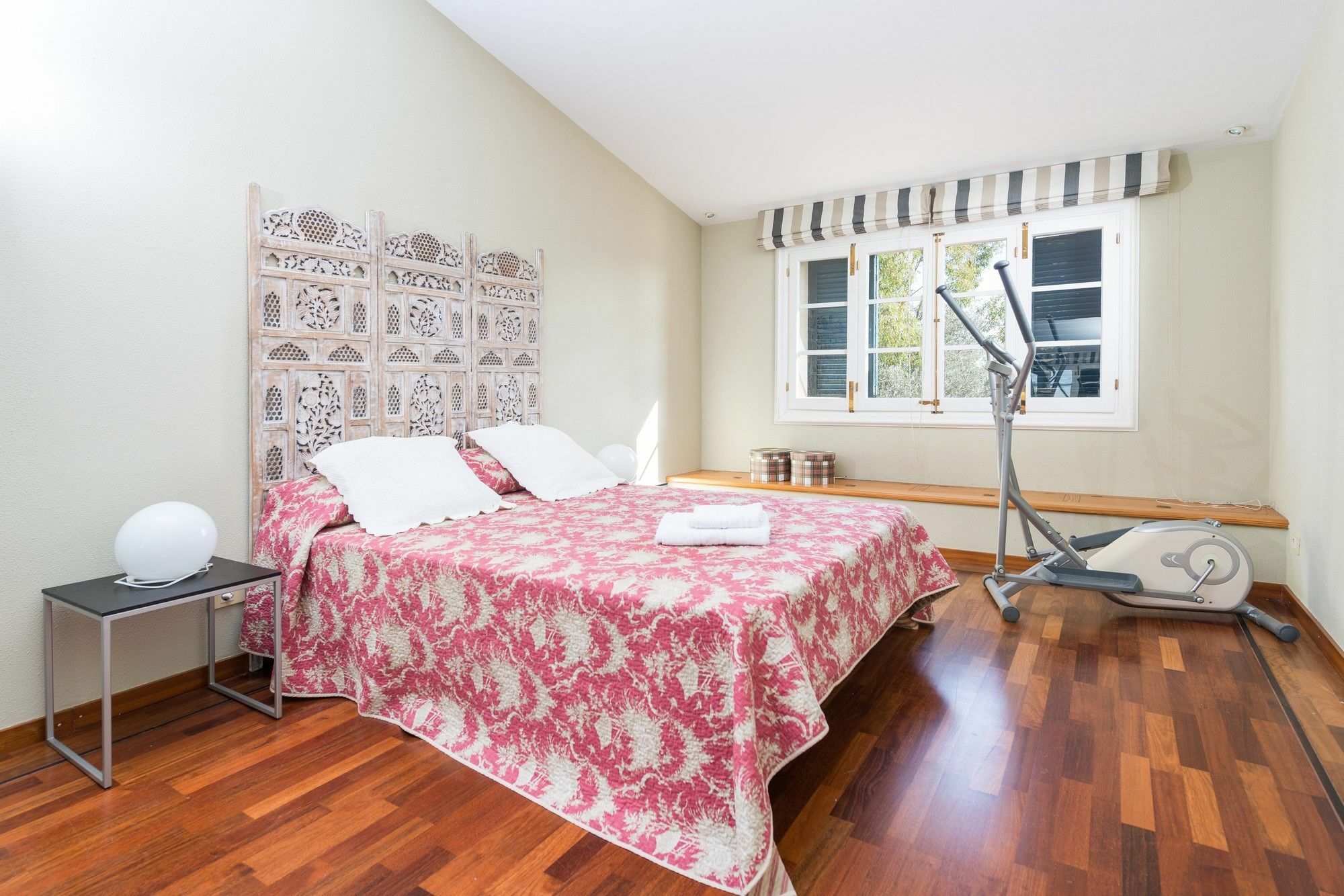 Parisien Villa *