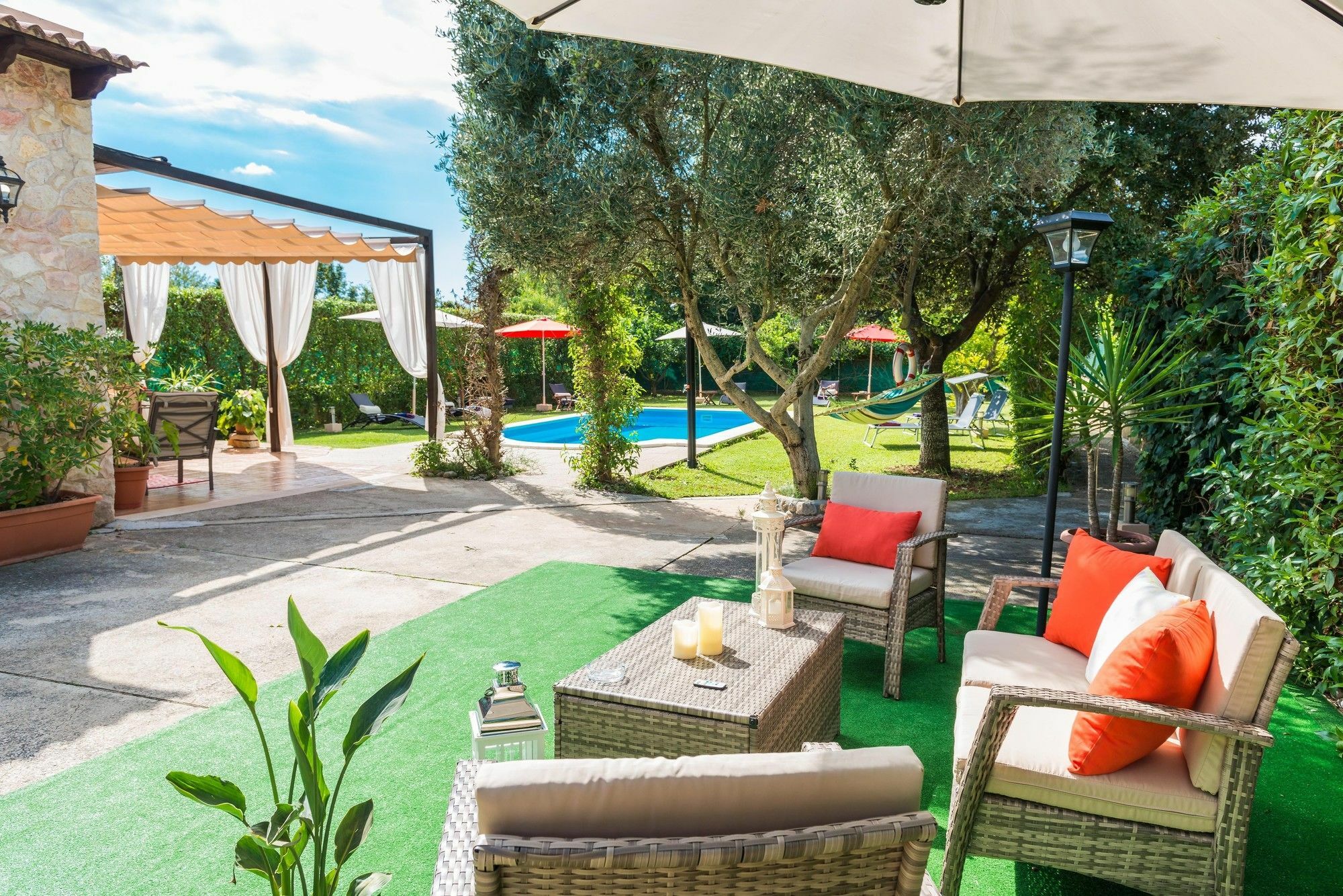 Villa Alegre *