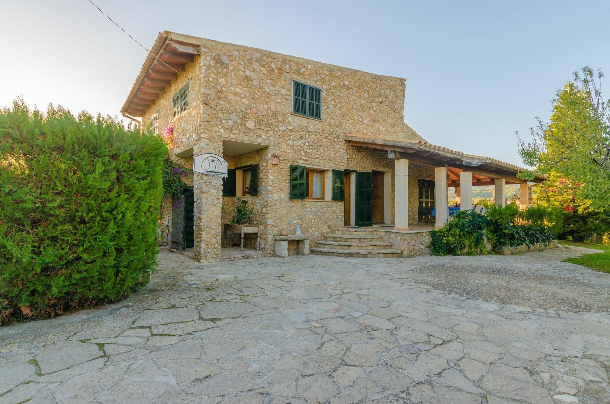 Reure Villa