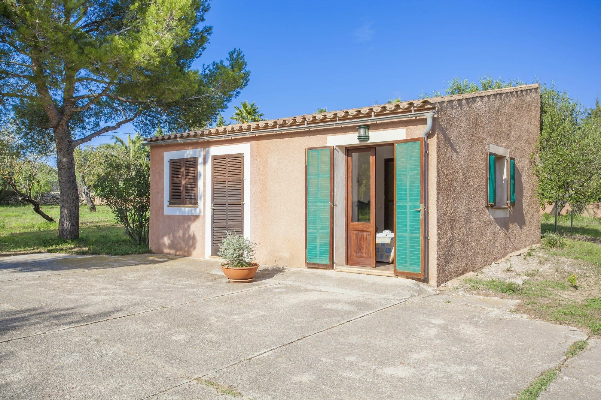 Andreu Villa *
