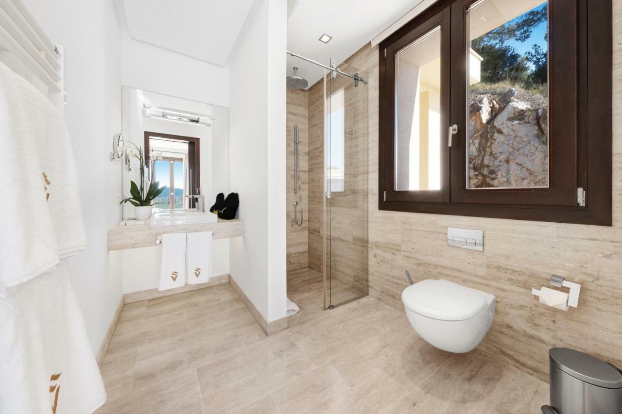 Diamond By Cap Vermell Estate Villa