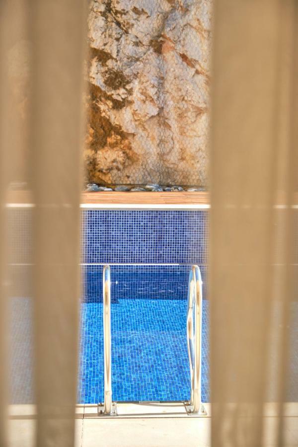 Diamond By Cap Vermell Estate *