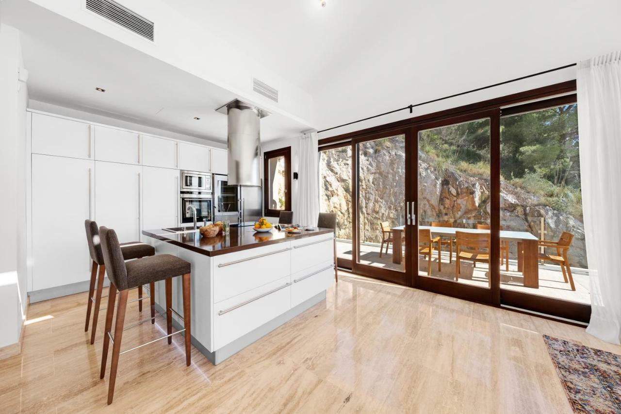 Diamond By Cap Vermell Estate Villa *