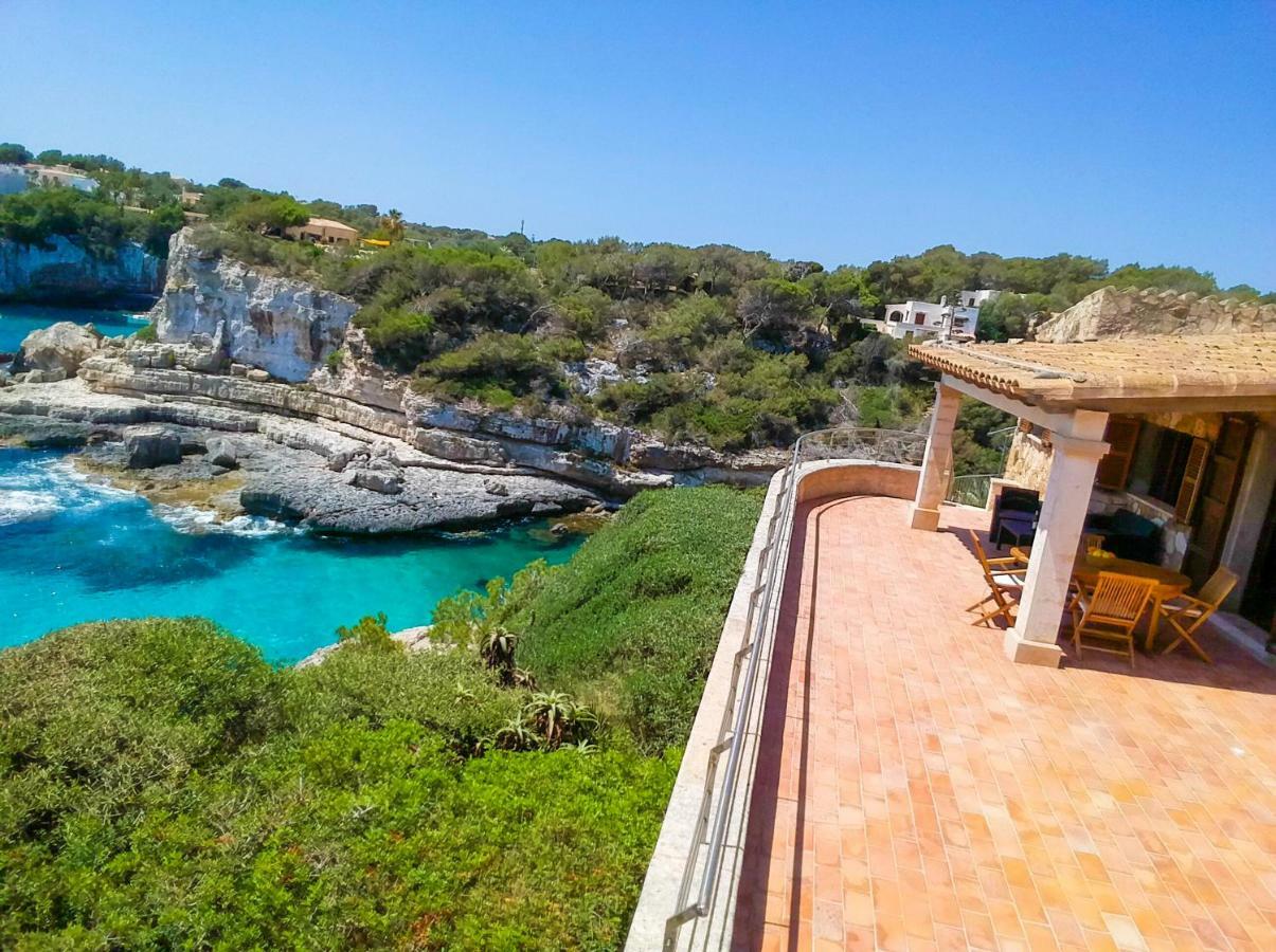Villa Beautiful Private On The Sea