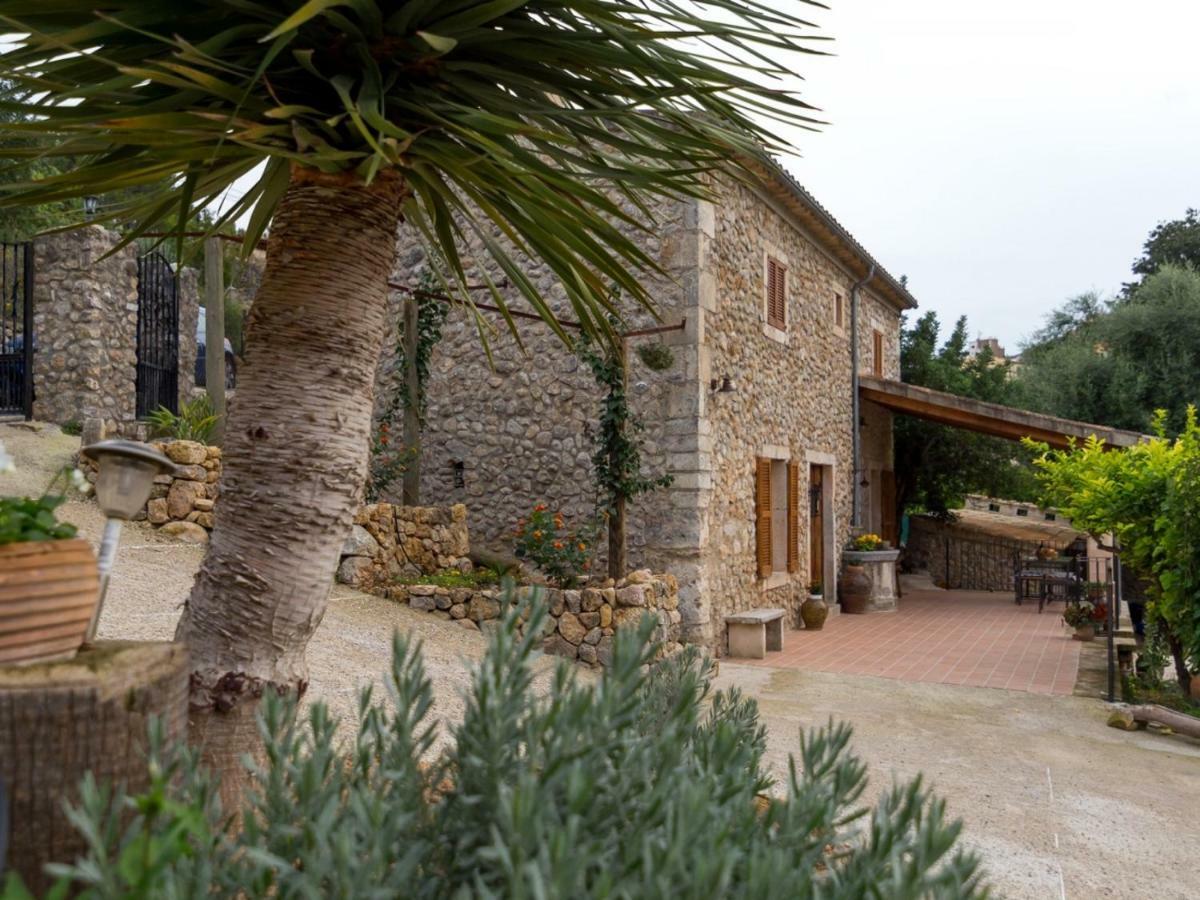 Pou Bo Villa