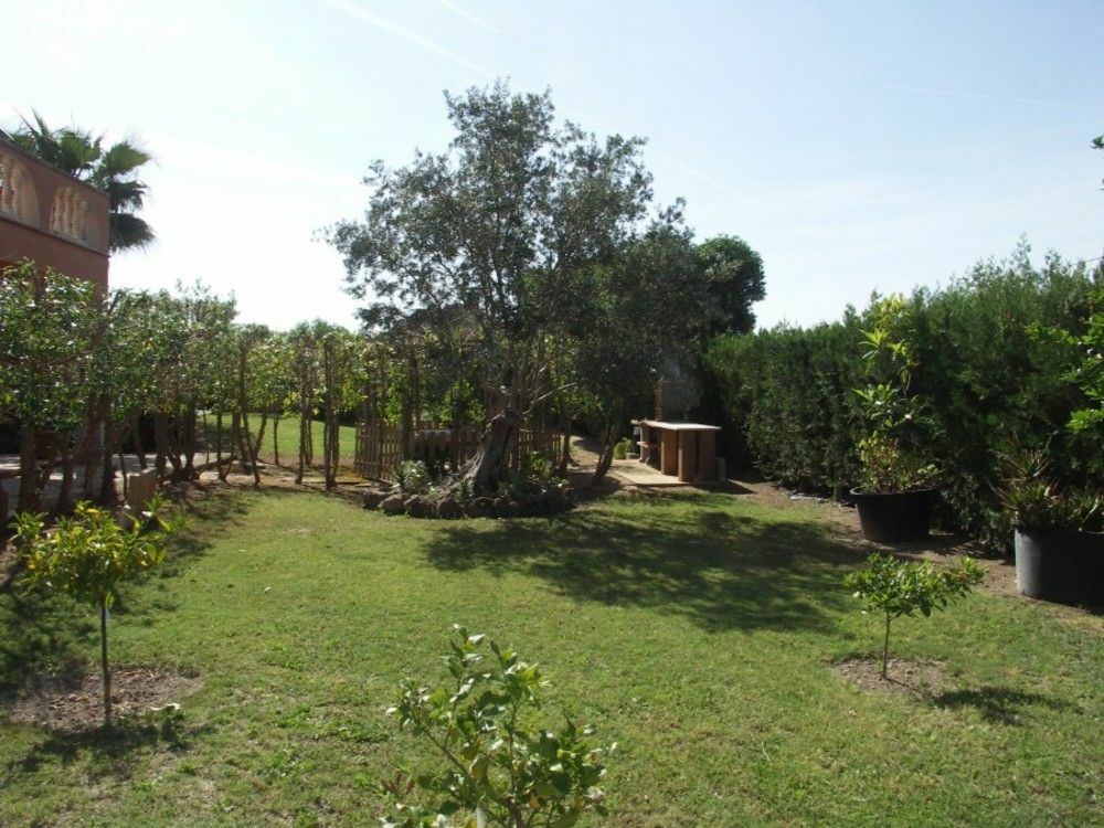 Vale Villa *