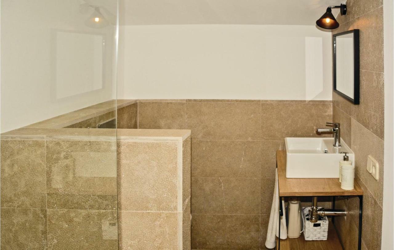 In With Kitchen * Portol