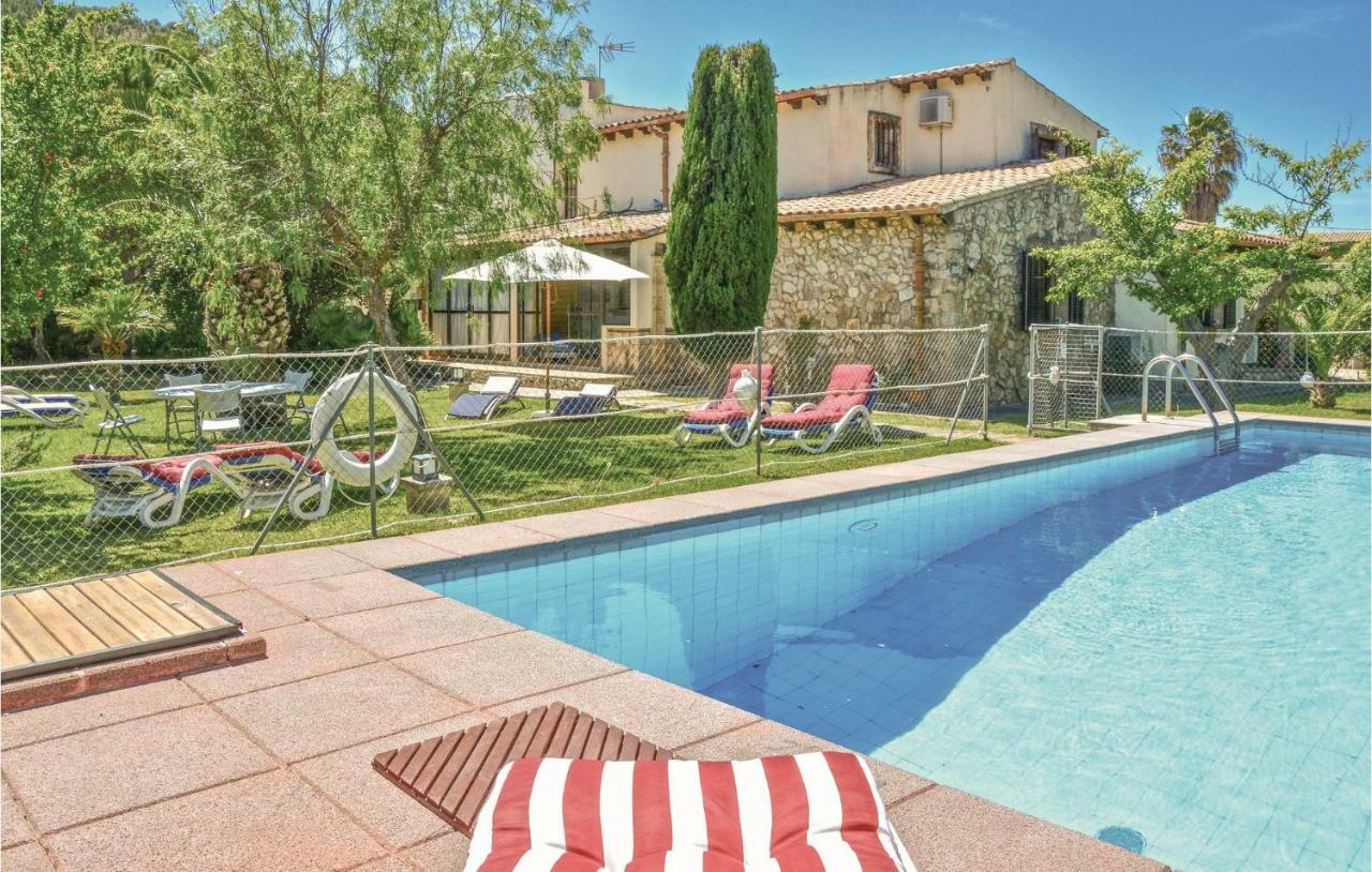 Amazing In Puerto De Pollensa With 4 Bedrooms, Private Swimming Pool And Outdoor Swimming Pool Сasa de vacaciones *