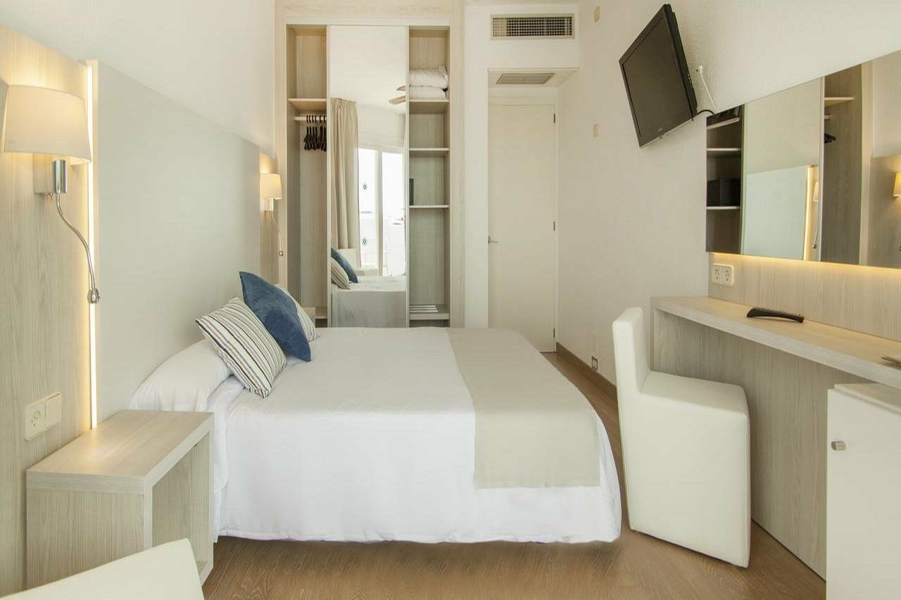 Sentido Fido Tucan - Adults Only