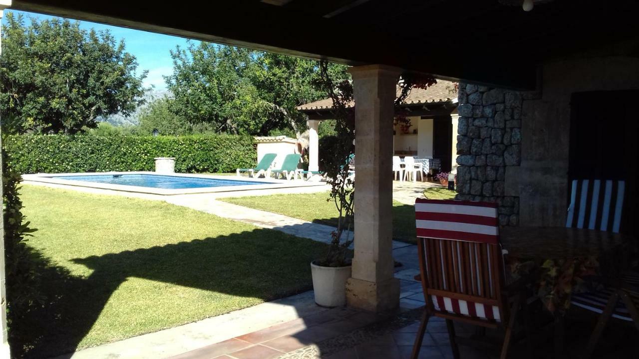 Magdalena Villa *