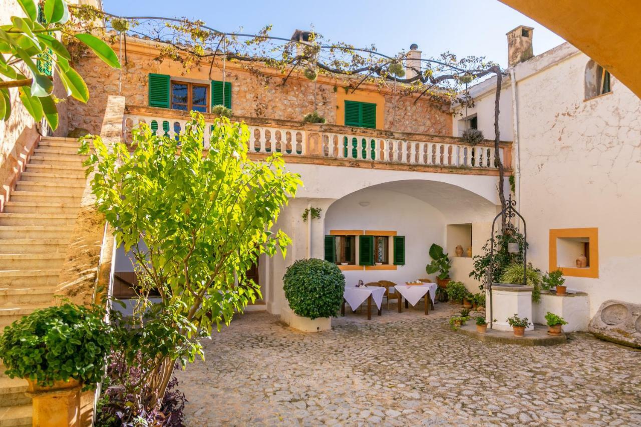 Historic House In Mallorca Up To 12 Guests Andratx (Andrach)