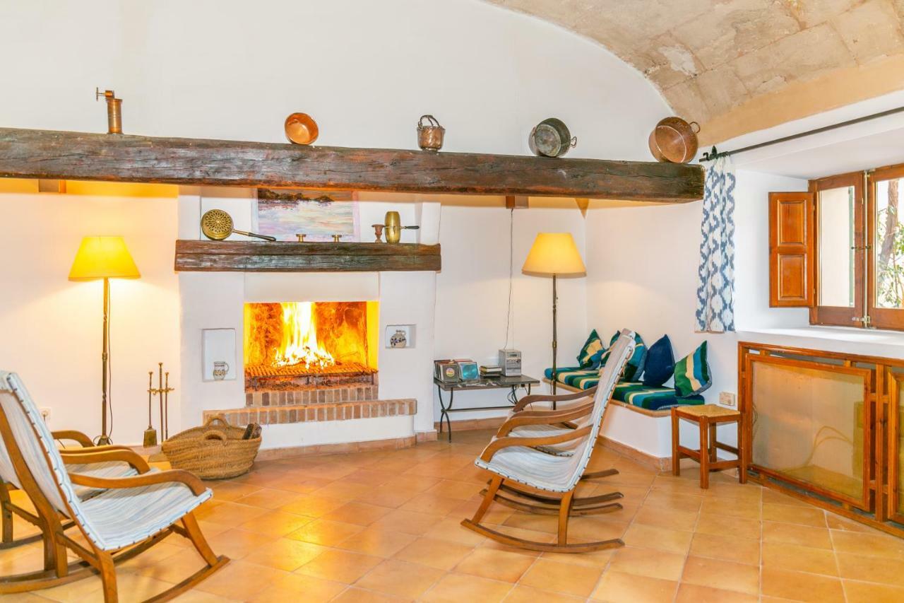 Historic House In Mallorca Up To 12 Guests Villa Andratx (Andrach)