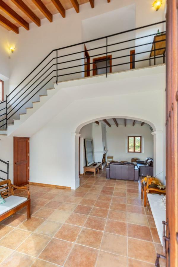 Son Mesquida Villa *