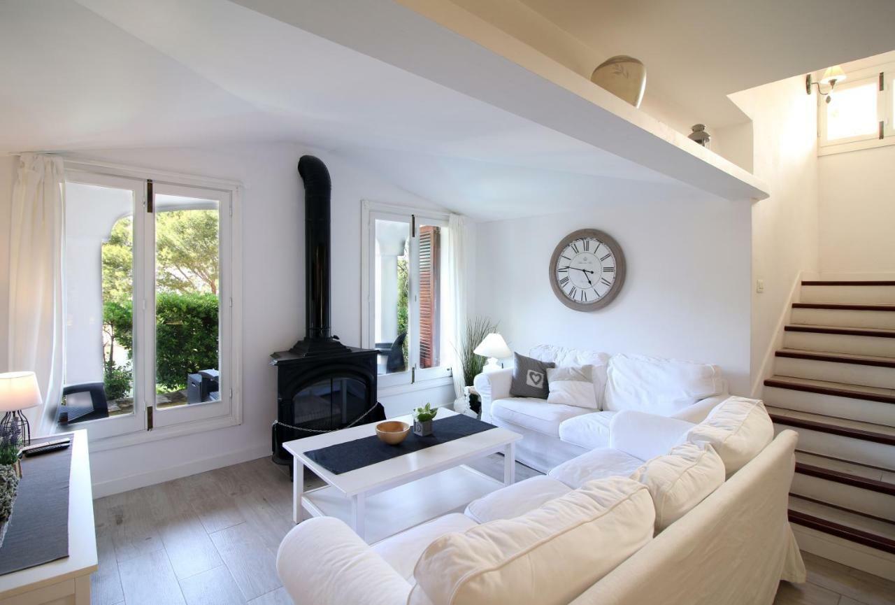 Gorgeous Renovated Cala Sant Vicenc *