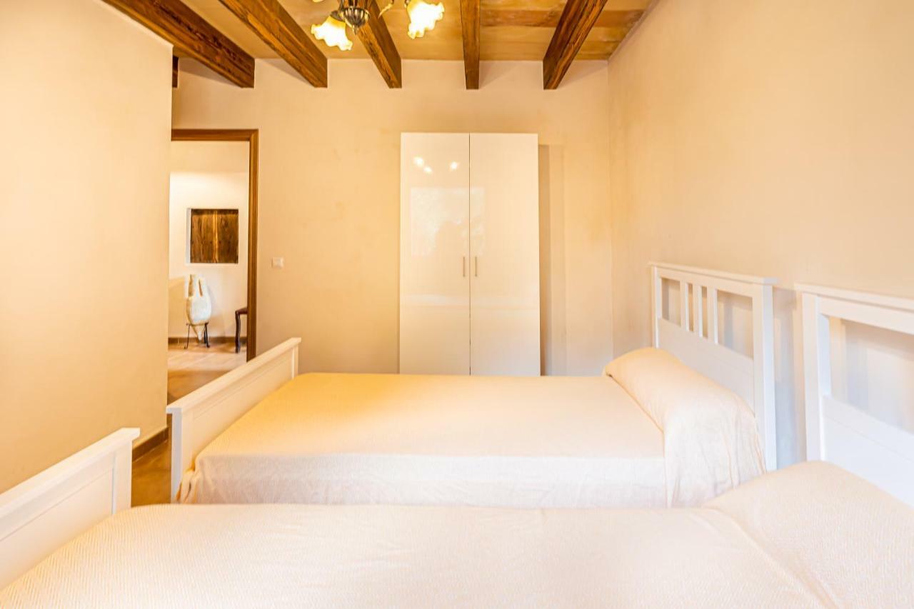 Can Company Country house Campanet
