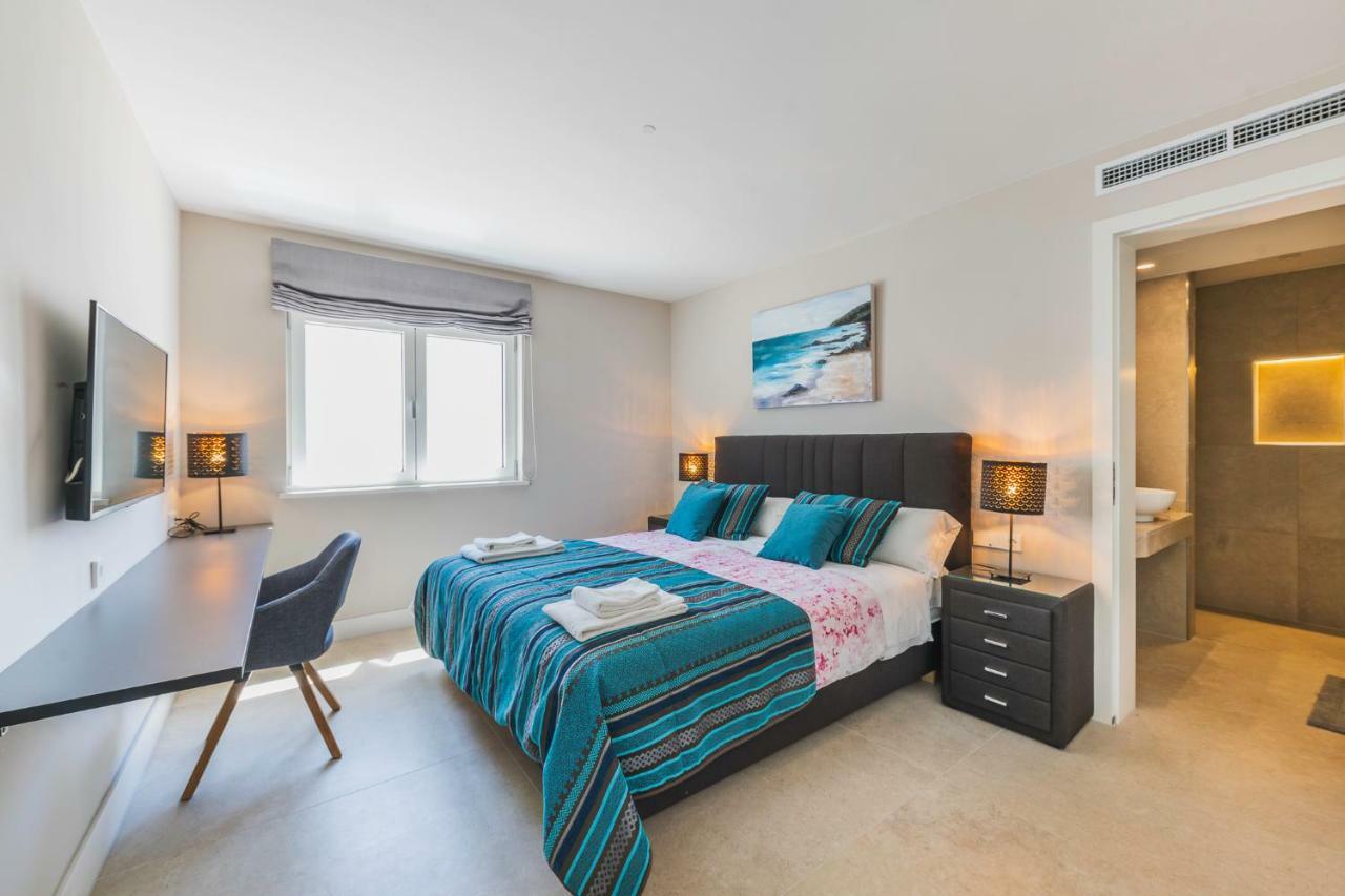 Villa Luna, Exclusiva Con Vistas Y Acceso Privado Al Mar En Zona Residencial *