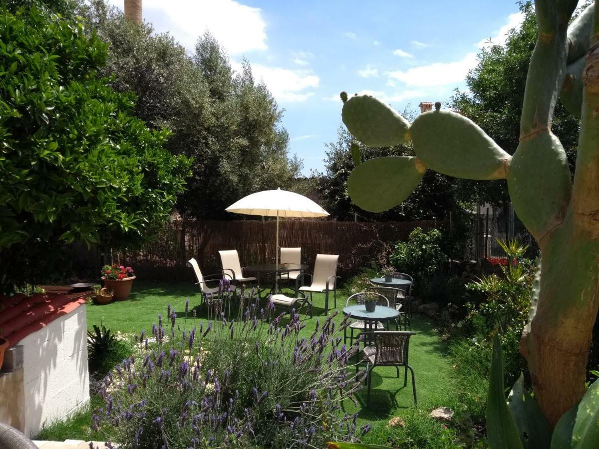 Casa B&b, For Mountain Lovers! Bed and breakfast Caimari