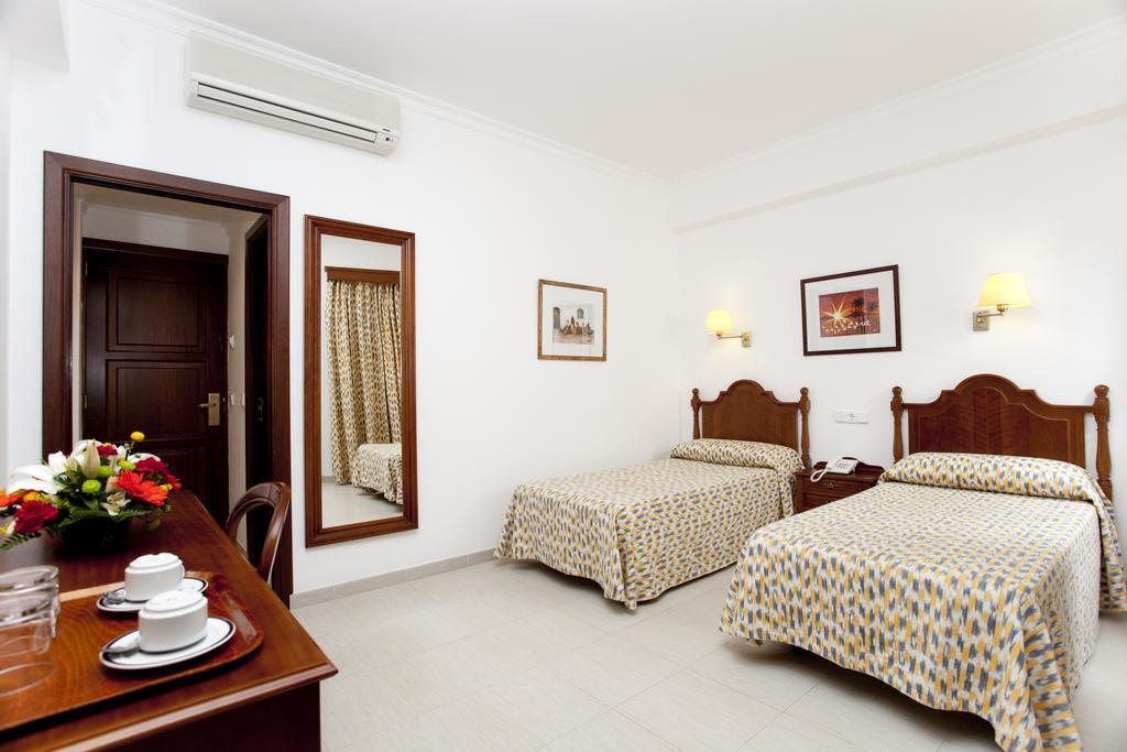 Sis Pins Hotel 3*