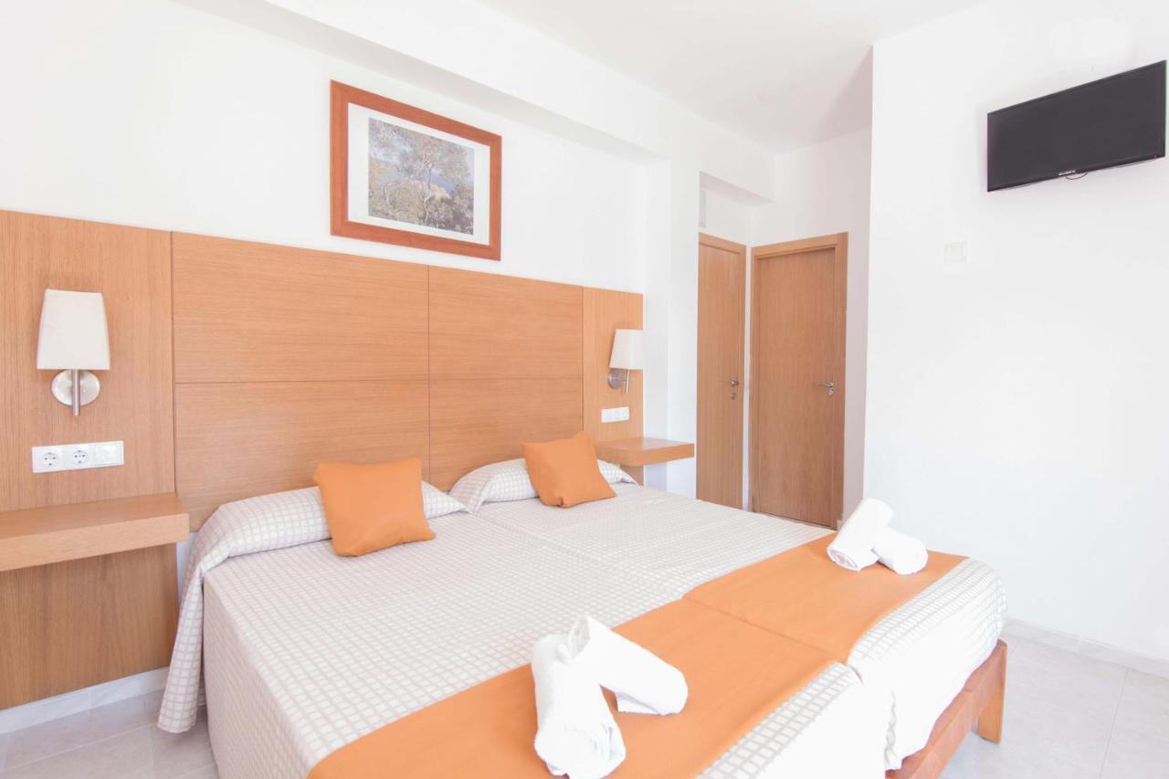 Elegance Playa Arenal Hotel 2*