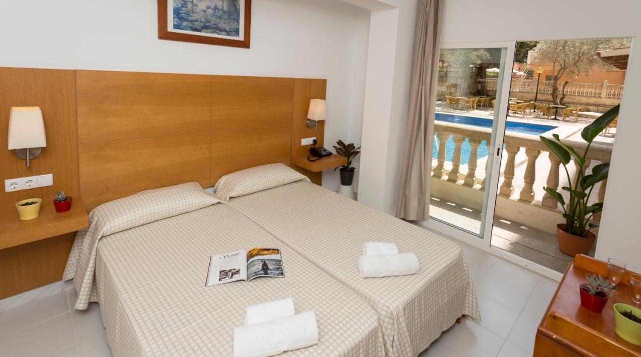 Elegance Playa Arenal Hotel 2*