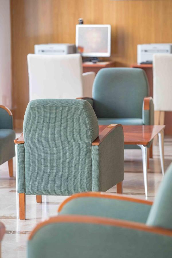 Hotel Elegance Playa Arenal 2*