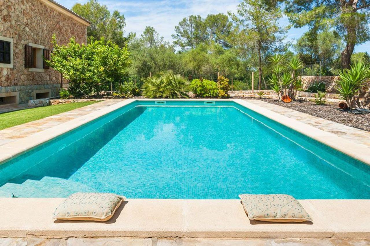 Isabel Y Guillermo Villa Sineu (Mallorca)