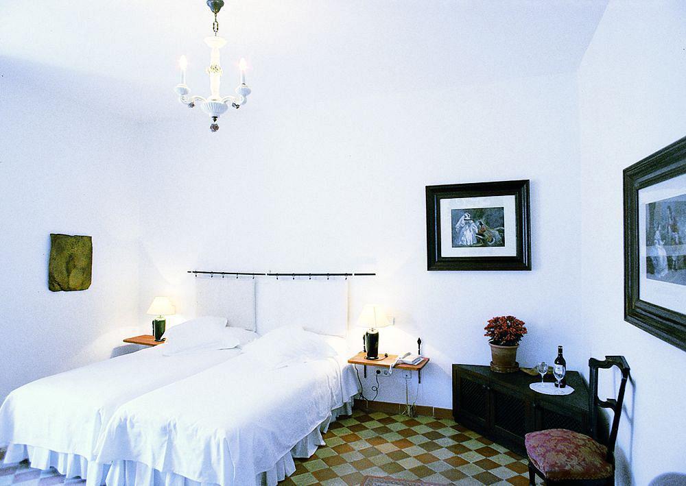Hotel Leon De Sineu